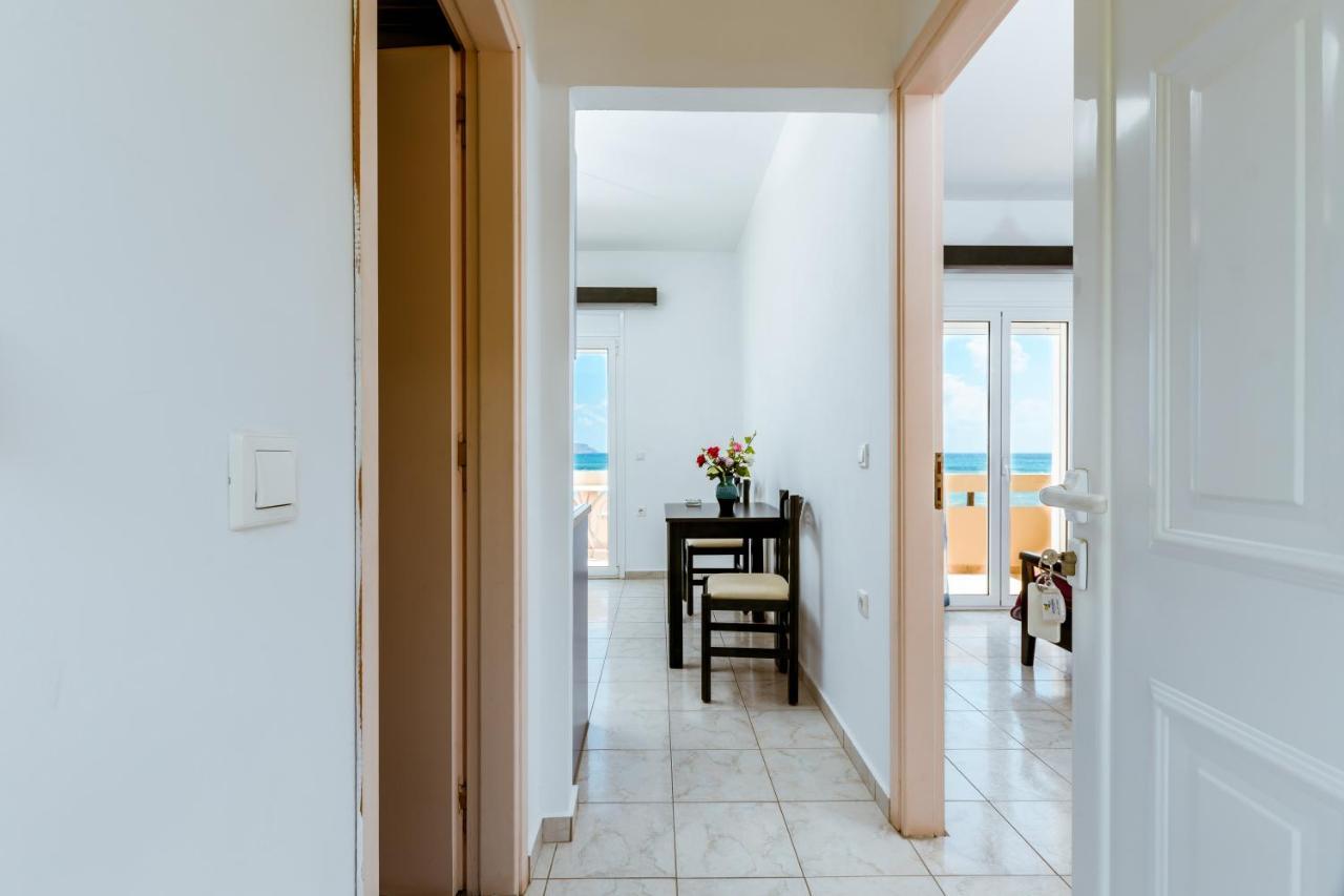 Asterina Seaside Apartments Каливес Экстерьер фото